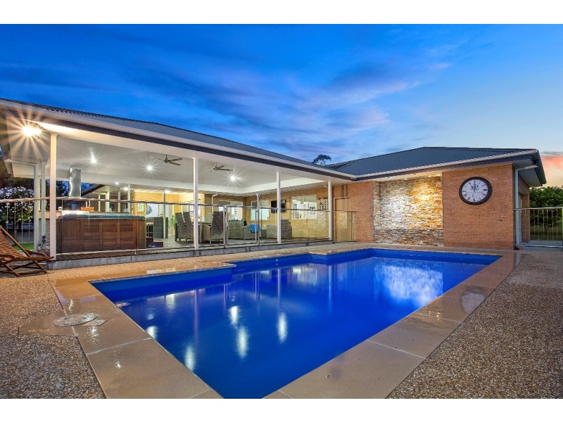 12 Pony Court, Table Top NSW 2640