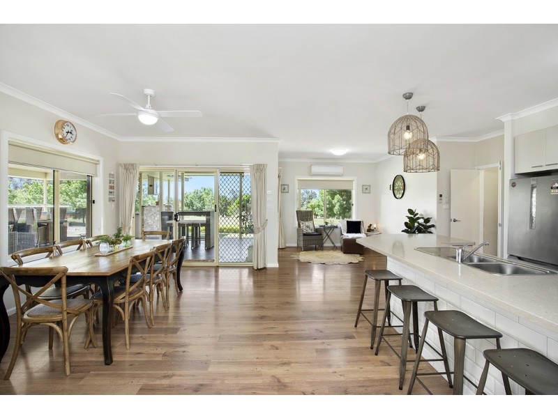 12 Pony Court, Table Top NSW 2640