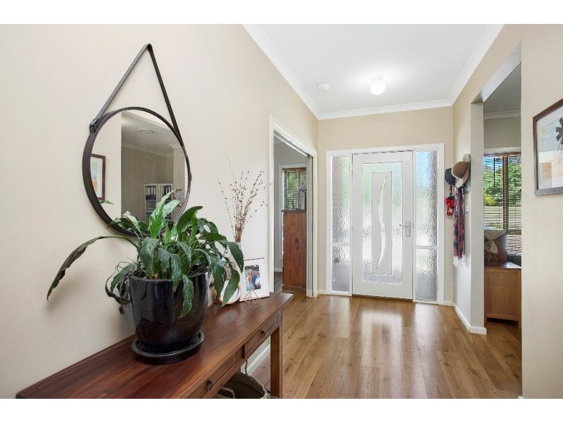 12 Pony Court, Table Top NSW 2640