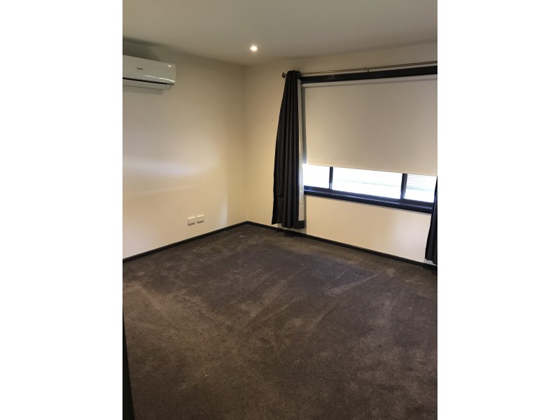 77 MAHONGA STREET, Jerilderie NSW 2716