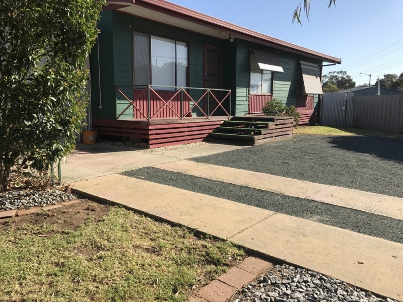 77 MAHONGA STREET, Jerilderie NSW 2716