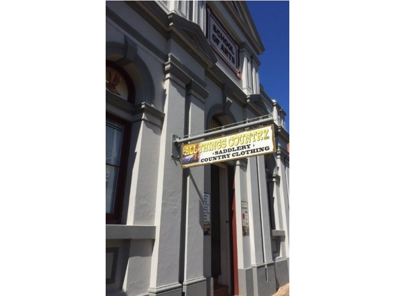 108 Wynyard Street, Tumut NSW 2720