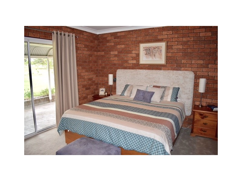 4 Bells Road, Narrandera NSW 2700