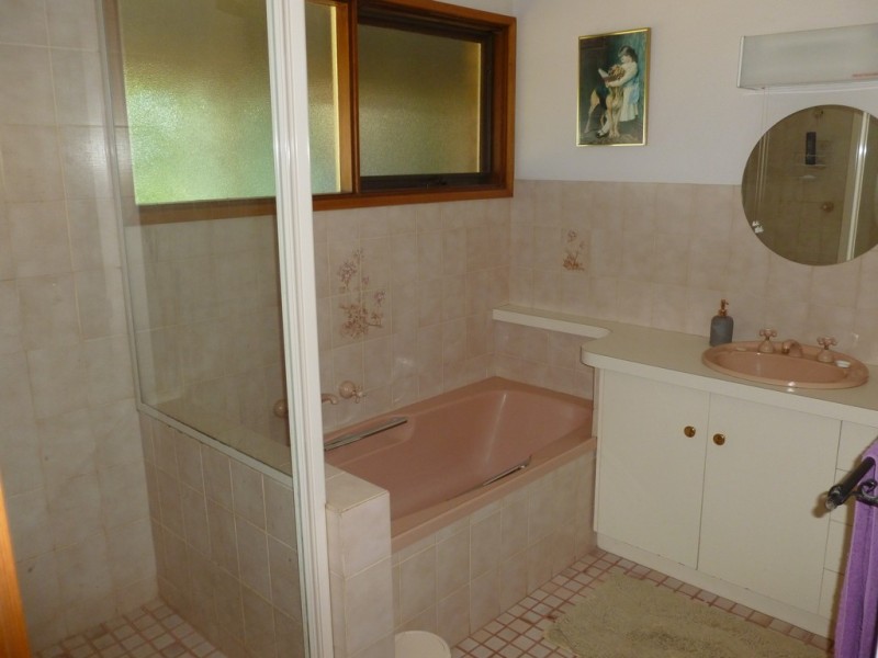 71 Forrest Lane, Chiltern VIC 3683