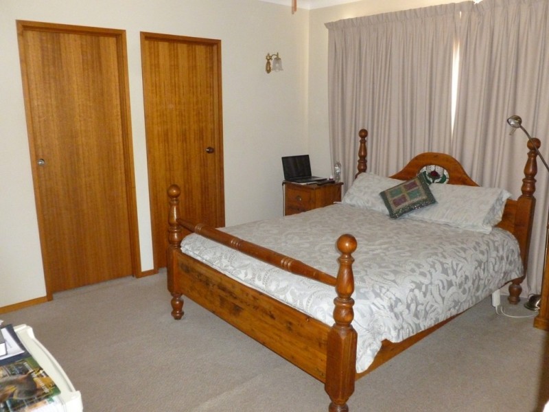 71 Forrest Lane, Chiltern VIC 3683