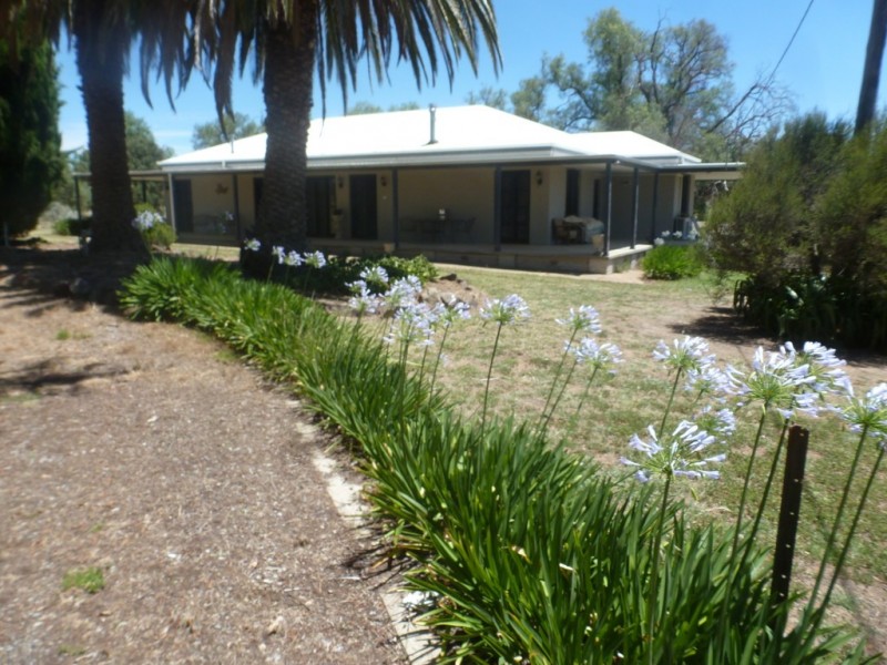 182 HOPEFIELD LANE, Boorowa NSW 2586