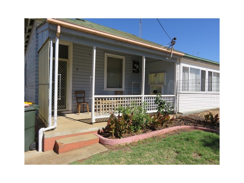 2-4 Willans Street, Narrandera NSW 2700