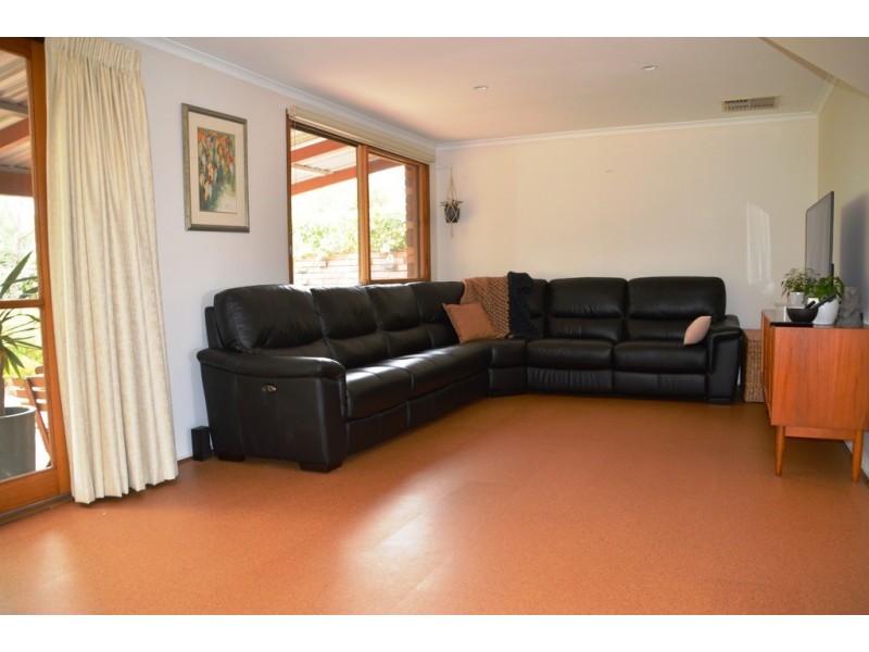 26 Lawrence Street, Cootamundra NSW 2590