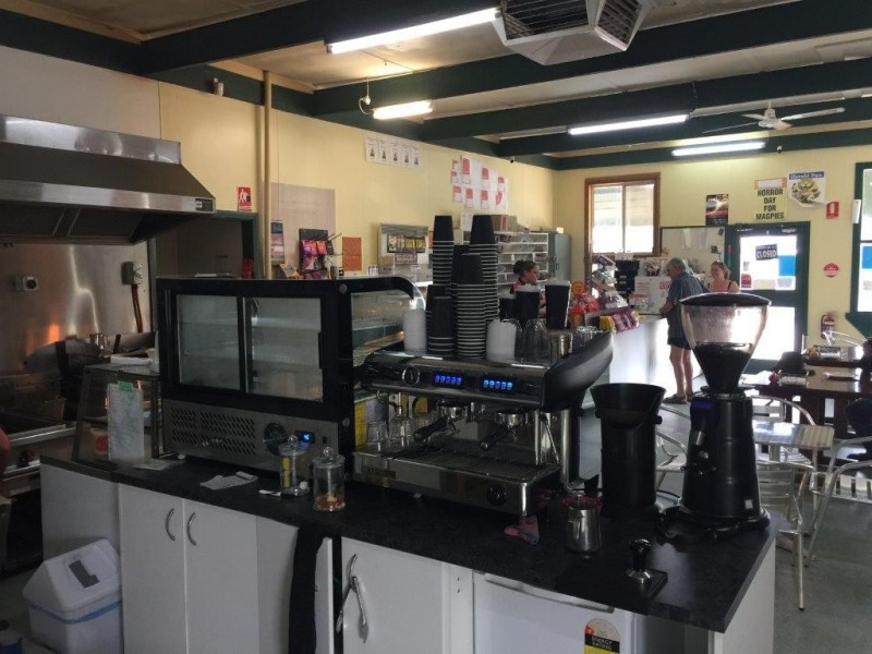 56 Kiewa East Road, Tangambalanga VIC 3691