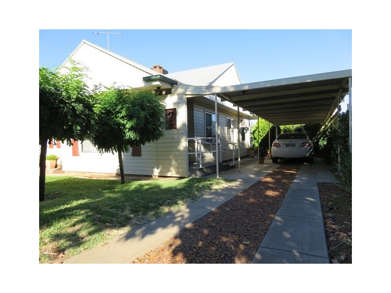 6 Jonsen, Narrandera NSW 2700