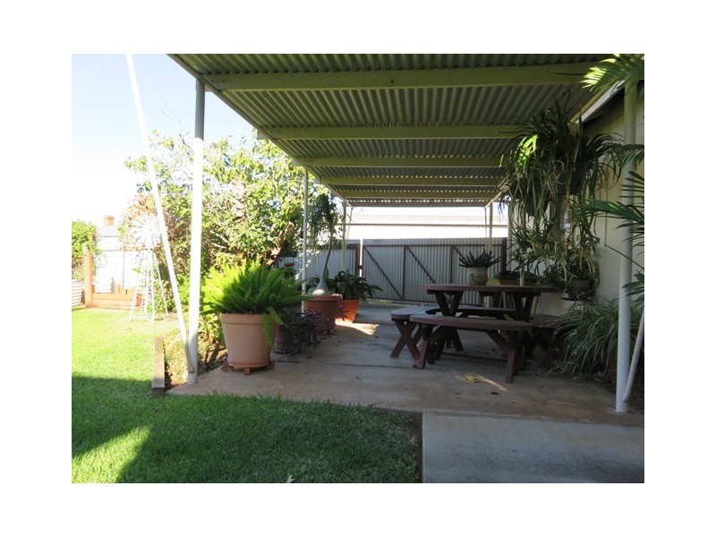 6 Jonsen, Narrandera NSW 2700