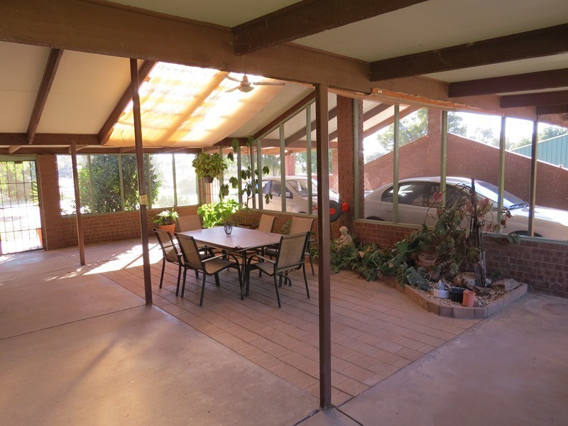 73 Maws Road, Deniliquin NSW 2710