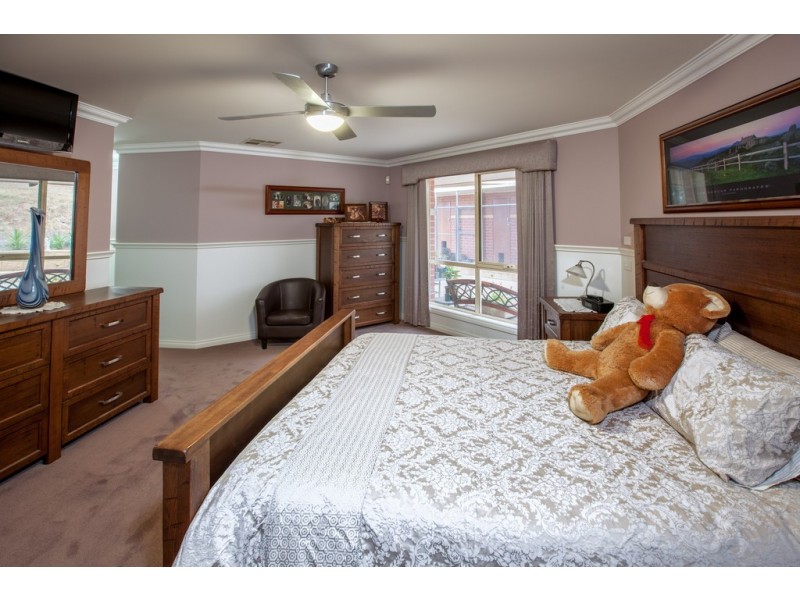 260 Shaw Street, Albury NSW 2640