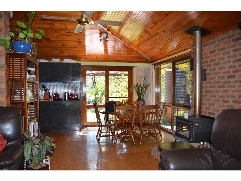 903 Great Alpine Road, Freeburgh VIC 3741