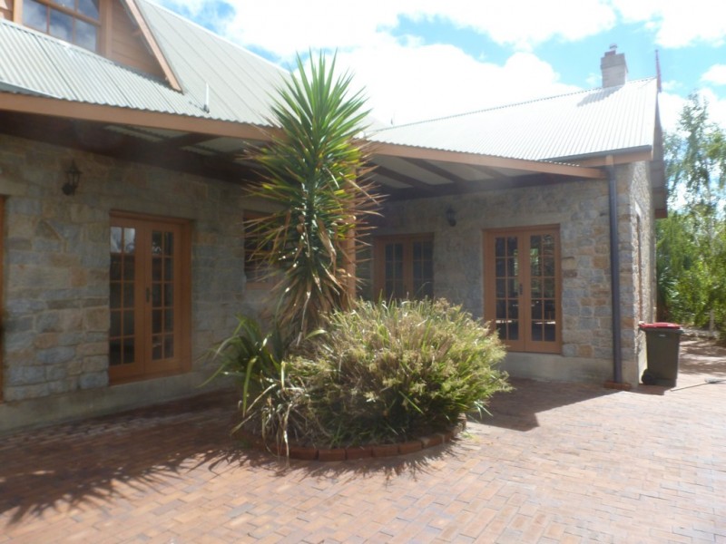 3 Little, Boorowa NSW 2586