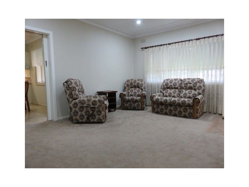 30 Douglas Street, Narrandera NSW 2700