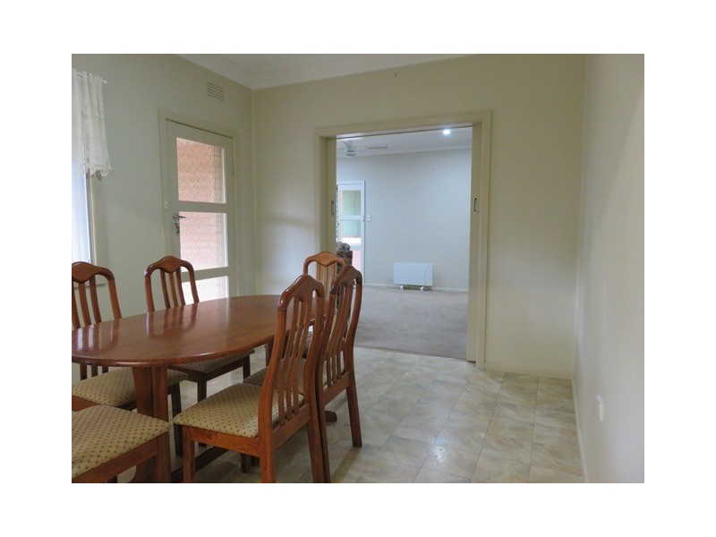 30 Douglas Street, Narrandera NSW 2700