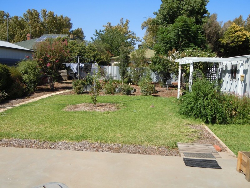 36 Riverine Street, Narrandera NSW 2700