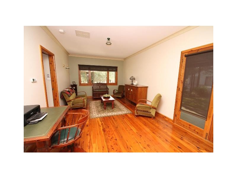 - Cnr River Street/Watermain, Narrandera NSW 2700