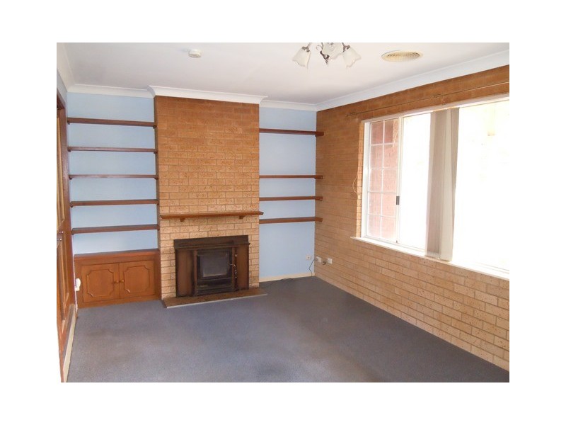 87 Douglas Street, Narrandera NSW 2700