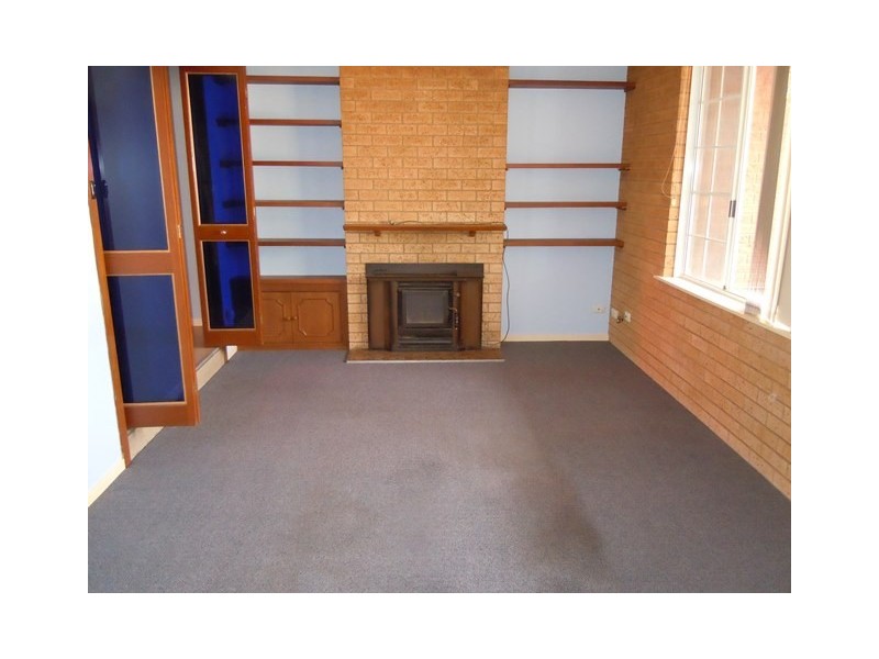 87 Douglas Street, Narrandera NSW 2700