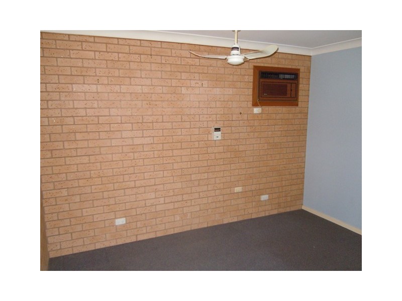 87 Douglas Street, Narrandera NSW 2700