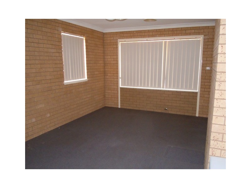 87 Douglas Street, Narrandera NSW 2700