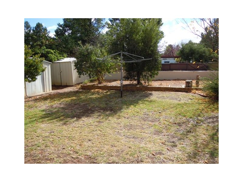 87 Douglas Street, Narrandera NSW 2700