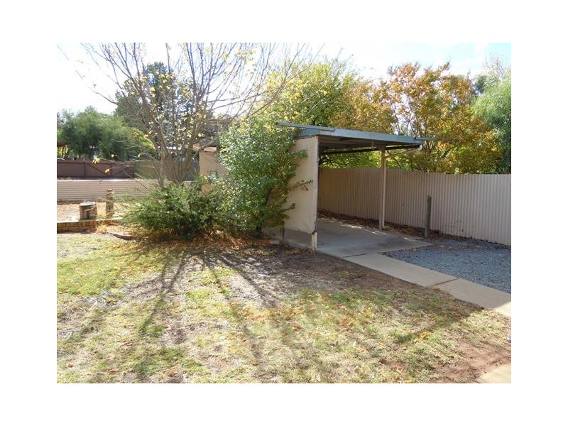 87 Douglas Street, Narrandera NSW 2700
