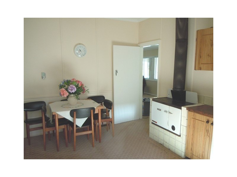 24 Argyle Street, Narrandera NSW 2700