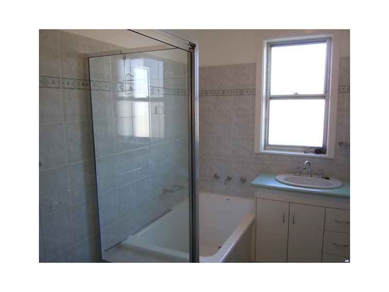 24 Argyle Street, Narrandera NSW 2700