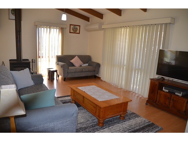 2 Damms Court, Tawonga South VIC 3698