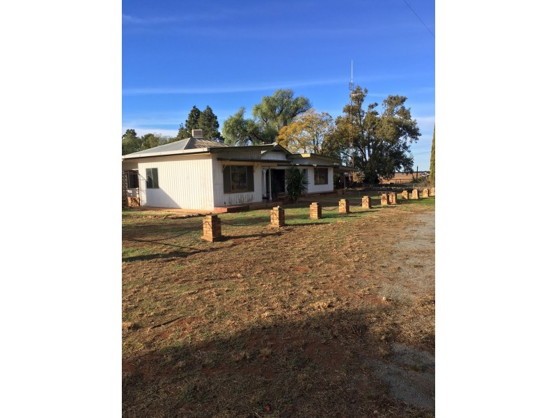 606 Semmelar Rd, Barellan NSW 2665