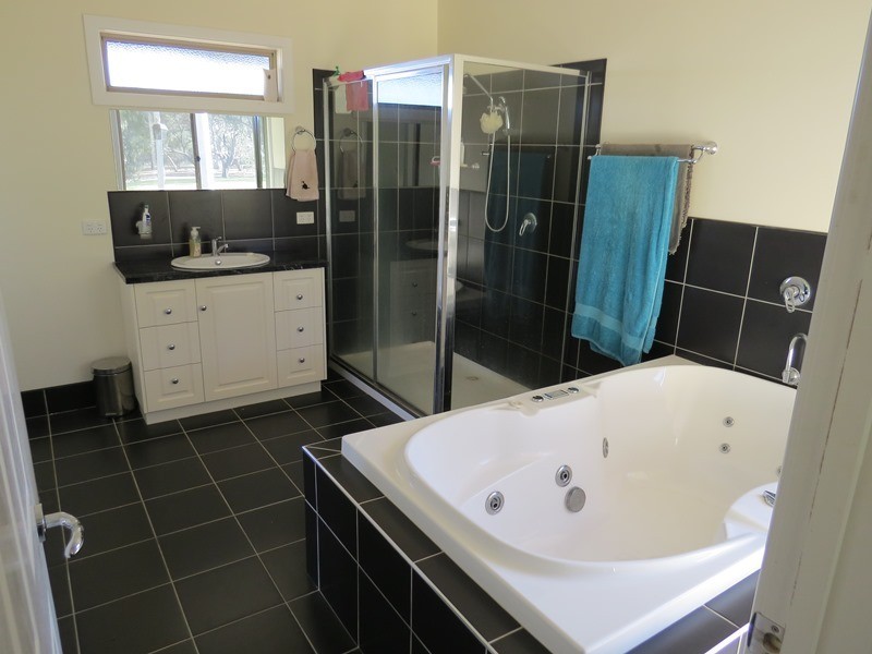 83 Billabong Creek Drive, Conargo NSW 2710