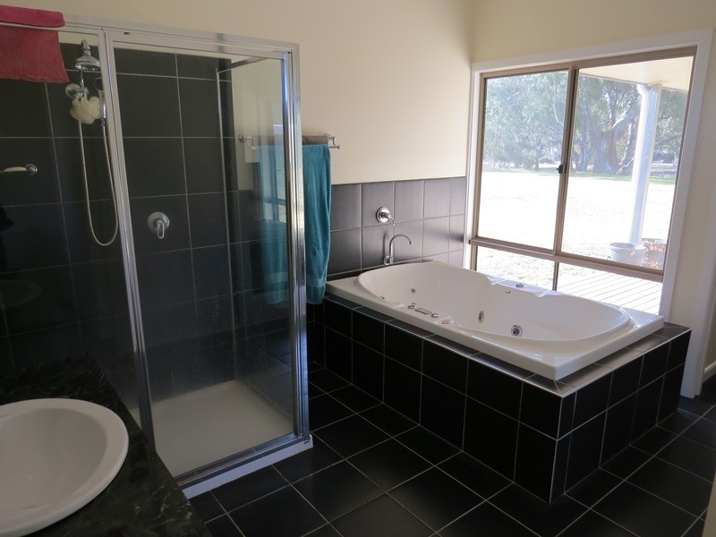 83 Billabong Creek Drive, Conargo NSW 2710