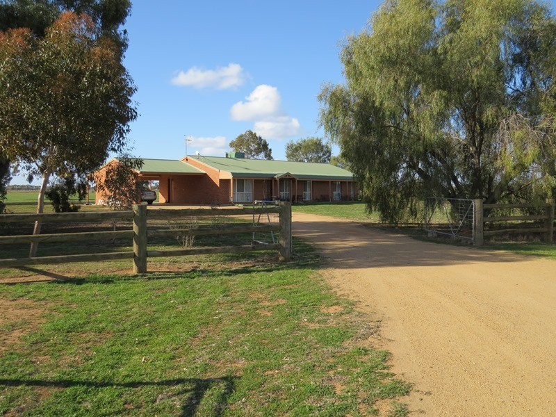 83 Hogans Lane, Deniliquin NSW 2710