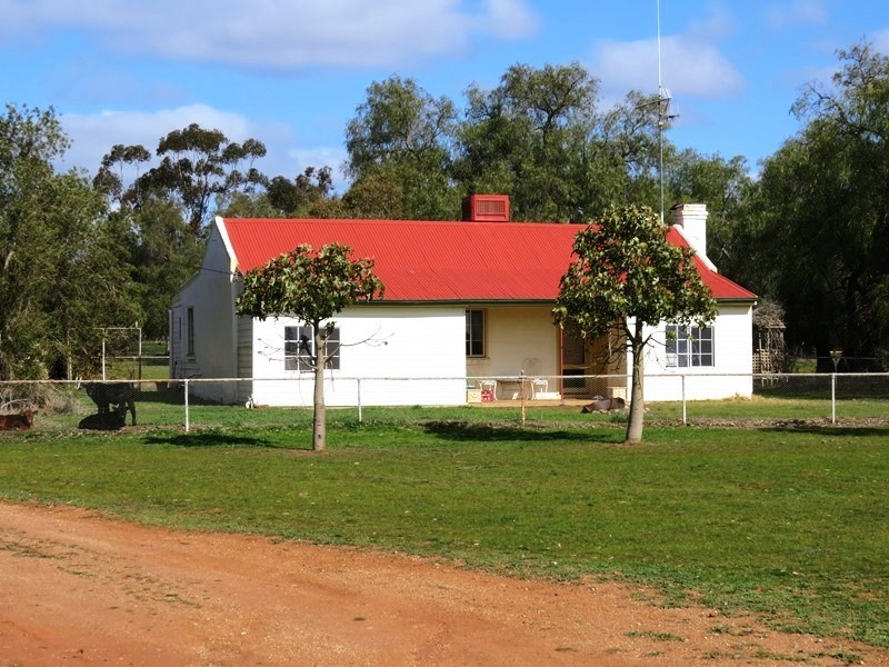 123 Yarrawonga Road, Berrigan NSW 2712