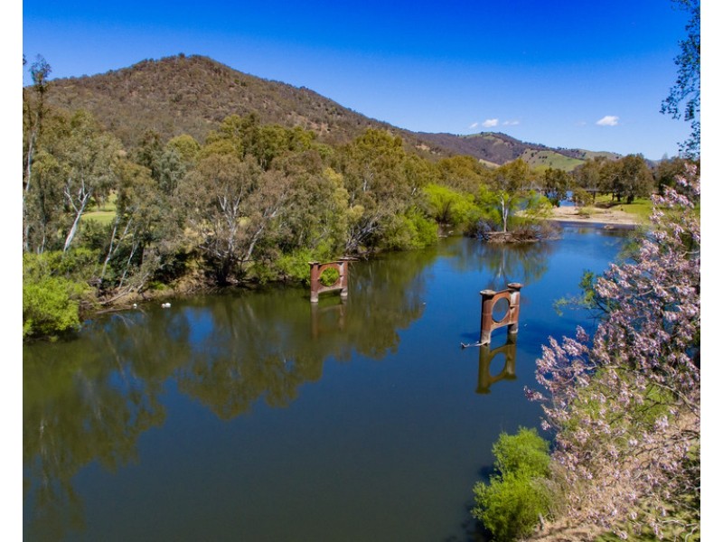 3137 River Road, Jingellic NSW 2642
