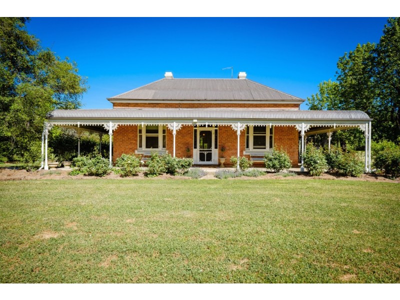 Forest Vale, Hume Highway, Holbrook NSW 2644