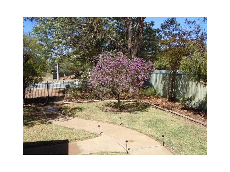 177 Audley Street, Narrandera NSW 2700