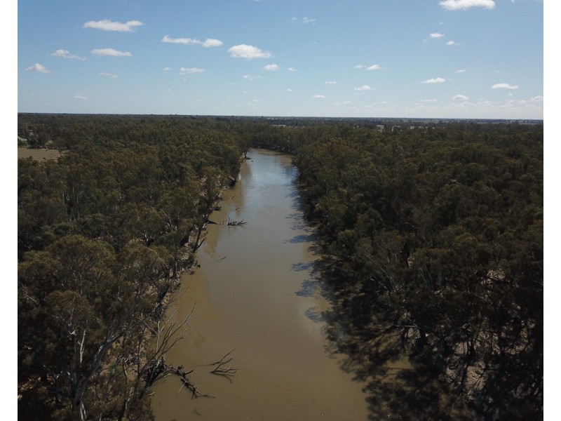 201 Four Post Road, Deniliquin NSW 2710