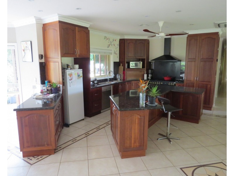 201 Four Post Road, Deniliquin NSW 2710