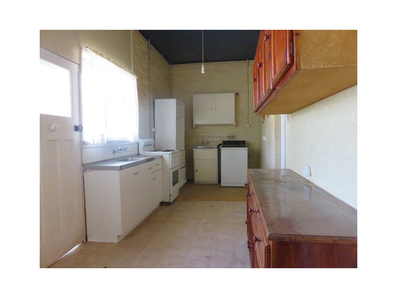 14 Argyle Street, Narrandera NSW 2700