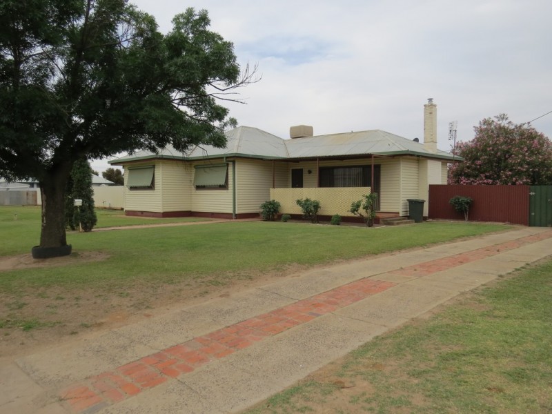 30 Southey Street, Jerilderie NSW 2716