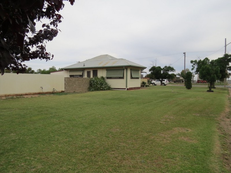 30 Southey Street, Jerilderie NSW 2716