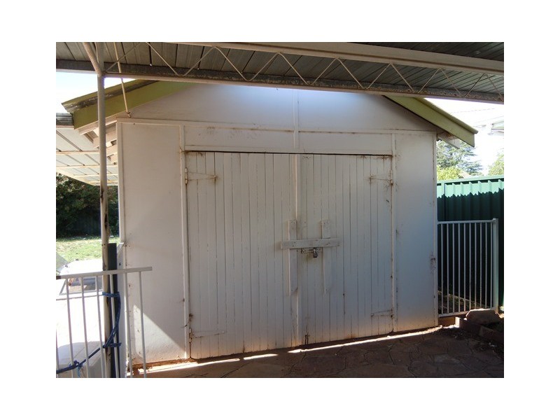 45 Riverine Street, Narrandera NSW 2700