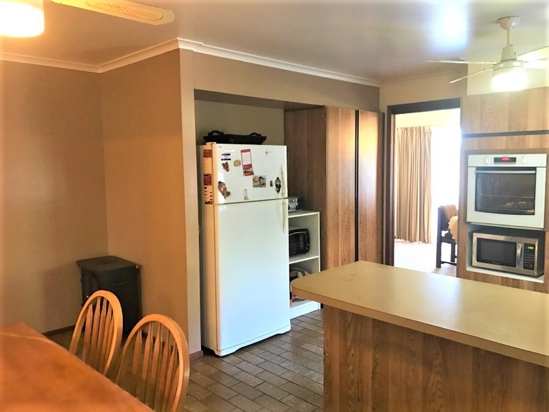 75 Princess Street, Urana NSW 2645