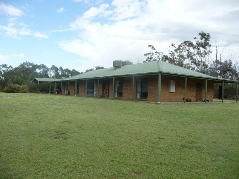 241 McIntyre Road, Cobram VIC 3644