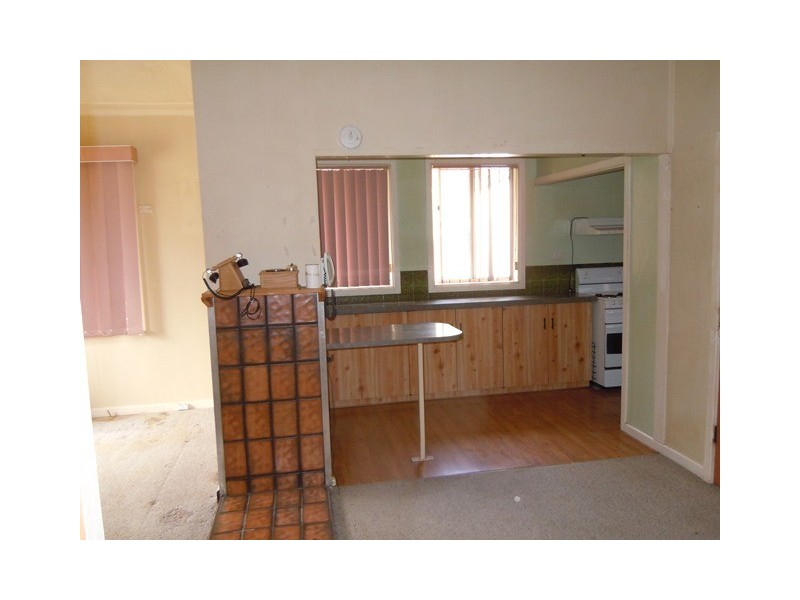 4 Midgeon Street, Narrandera NSW 2700