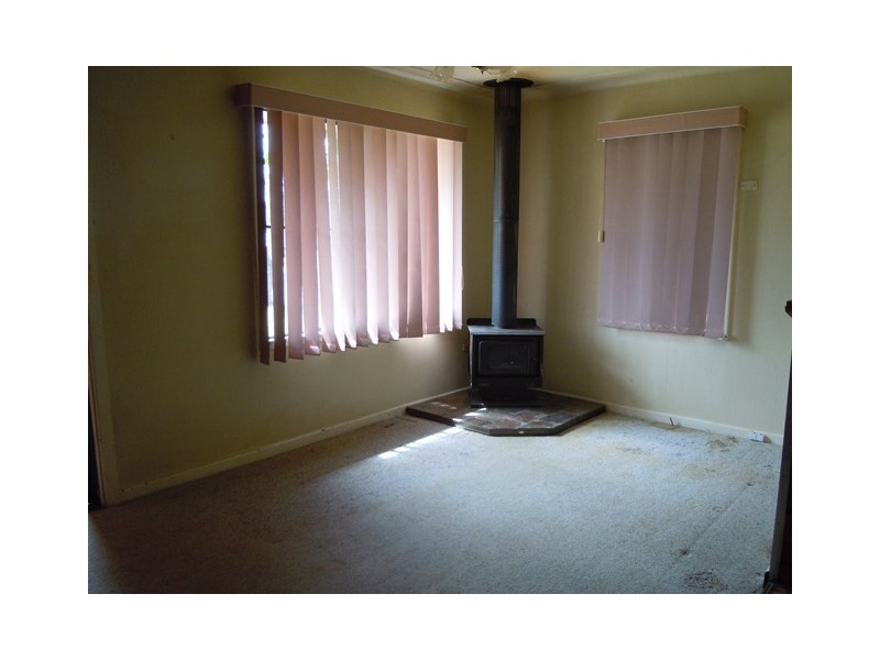 4 Midgeon Street, Narrandera NSW 2700